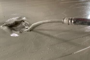 Underfloor heating floor screeds